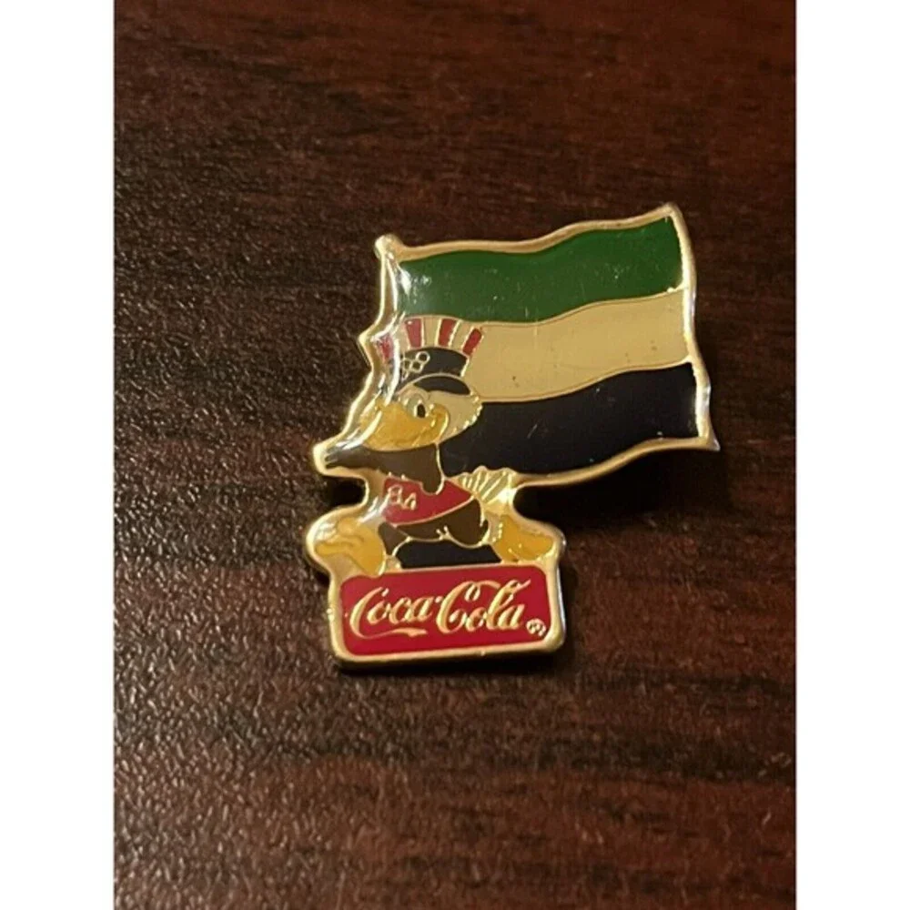 Vintage Los Angeles Olympics Coca Cola Sam Eagle Sierra‎ Leone Flag Lapel Pin